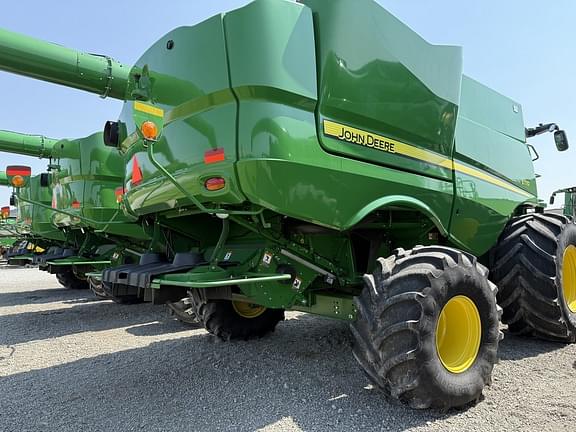 Image of John Deere S770 equipment image 3