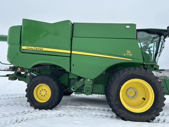 Image of John Deere S770 equipment image 3