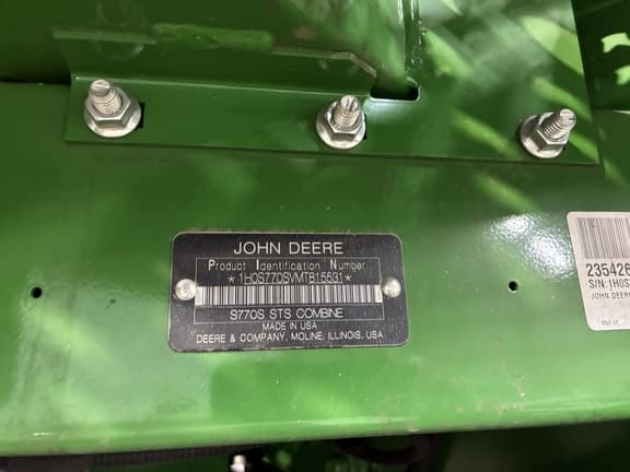 Image of John Deere S770 equipment image 1