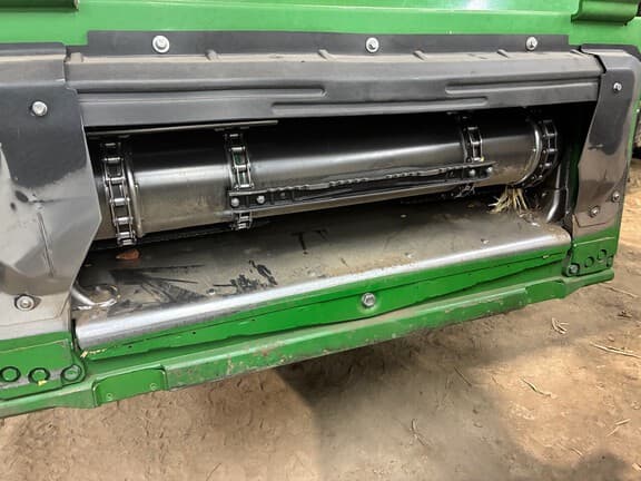 Image of John Deere S770 equipment image 3