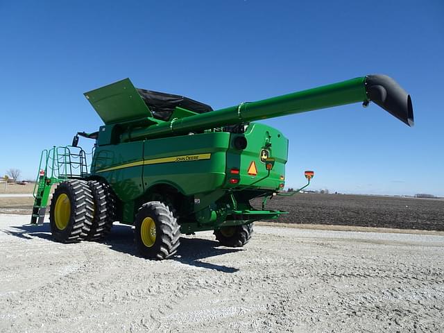 Image of John Deere S770 equipment image 4