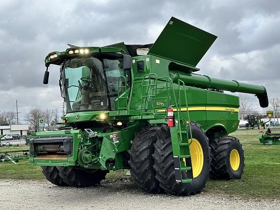 Image of John Deere S770 equipment image 1