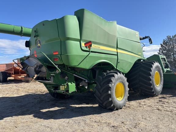 Image of John Deere S780 equipment image 2