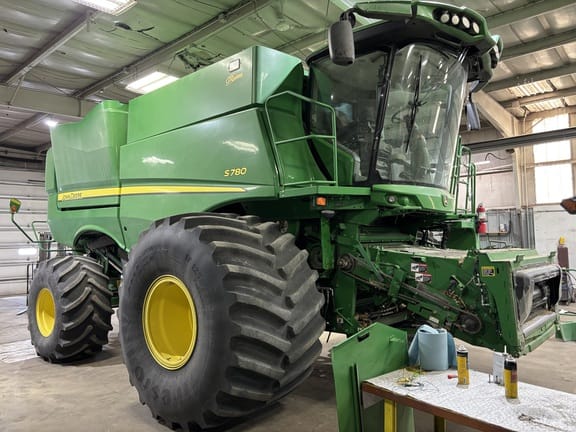 2021 John Deere S780 Equipment Image0