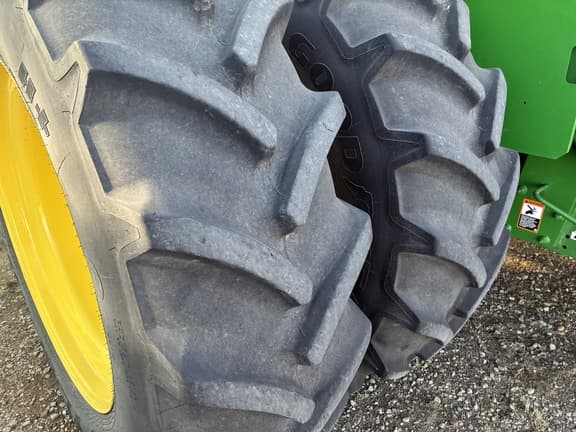 Image of John Deere S780 equipment image 1