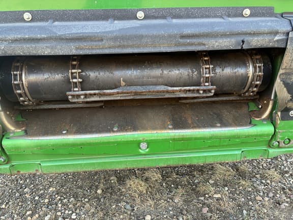 Image of John Deere S780 equipment image 2