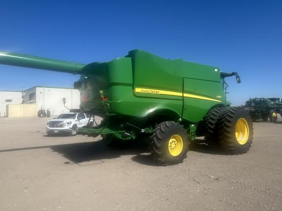 Image of John Deere S780 equipment image 3