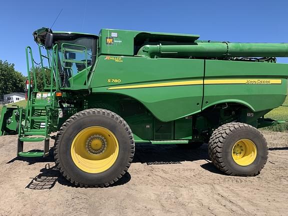 Image of John Deere S780 equipment image 1