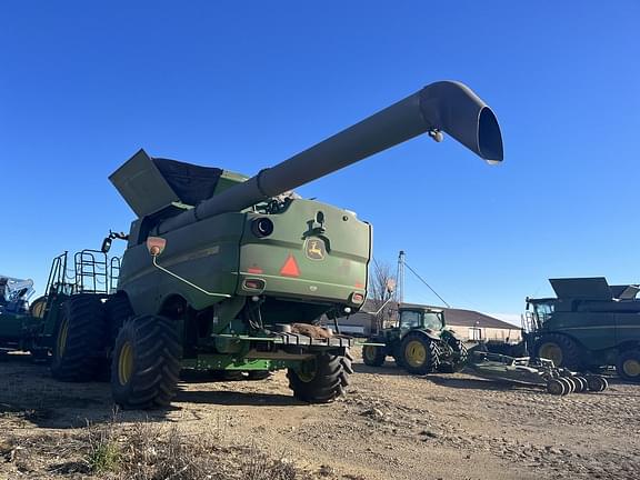 Image of John Deere S780 equipment image 3