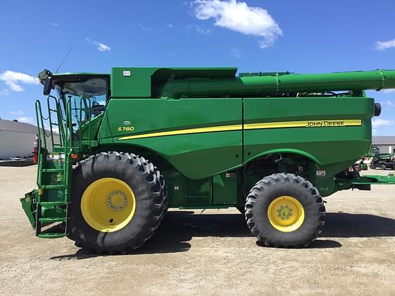 Image of John Deere S780 equipment image 2