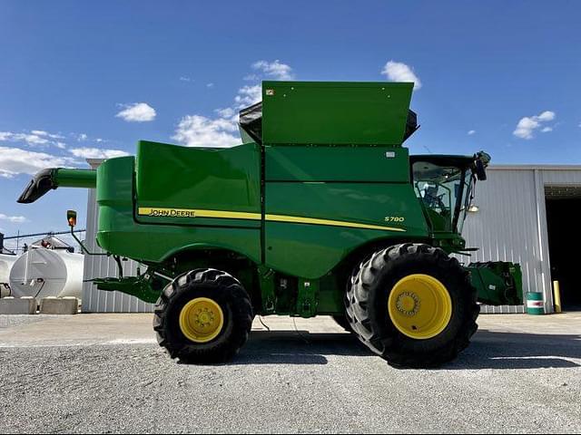 Image of John Deere S780 equipment image 3