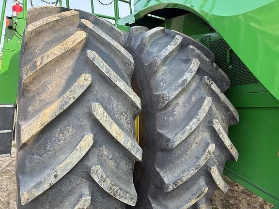 Image of John Deere S780 equipment image 4