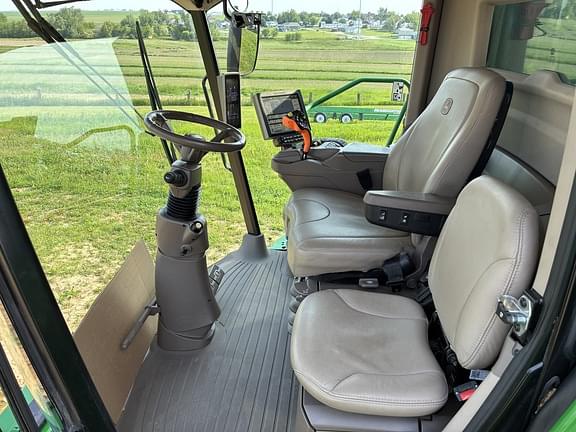 Image of John Deere S780 equipment image 3