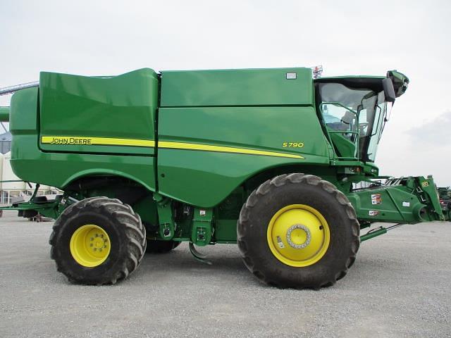 Image of John Deere S780 equipment image 3