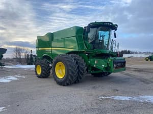 2021 John Deere S780 Image