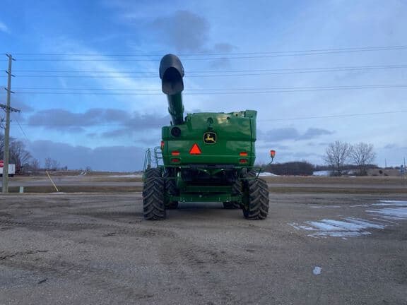 Image of John Deere S780 equipment image 4