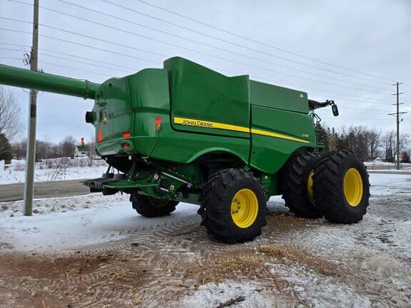 Image of John Deere S780 equipment image 2