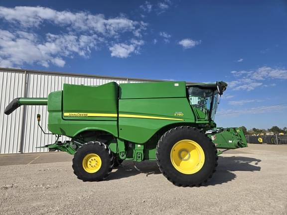 Image of John Deere S780 Primary image