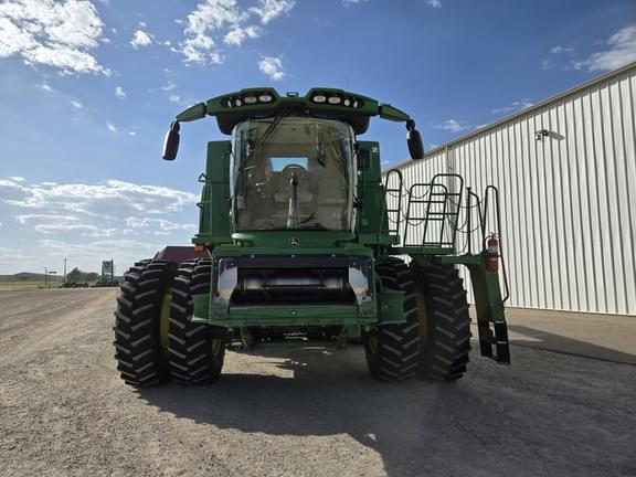 Image of John Deere S780 equipment image 2