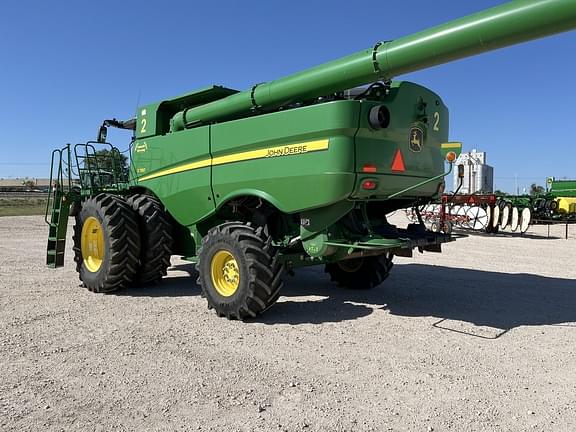 Image of John Deere S780 equipment image 3