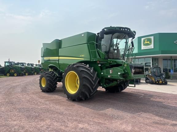 Image of John Deere S780 equipment image 1