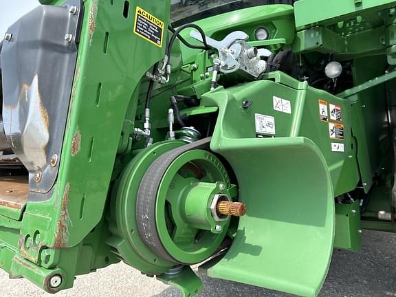 Image of John Deere S780 equipment image 4