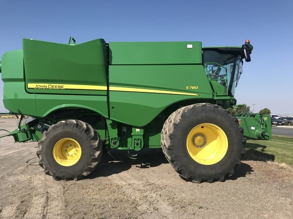 Main image John Deere S780