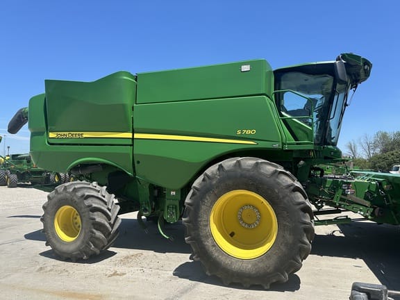 2021 John Deere S780 Equipment Image0
