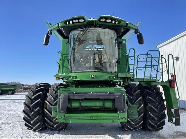 Image of John Deere S780 equipment image 4