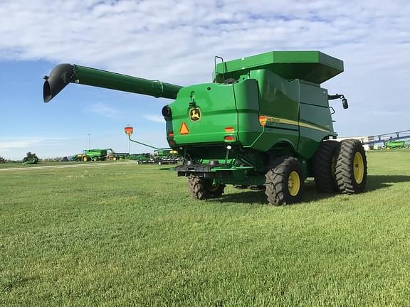 Image of John Deere S780 equipment image 3