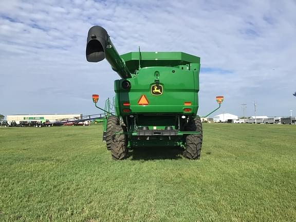 Image of John Deere S780 equipment image 4