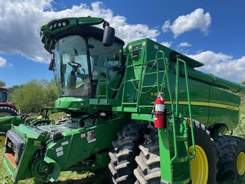 Image of John Deere S780 Primary image