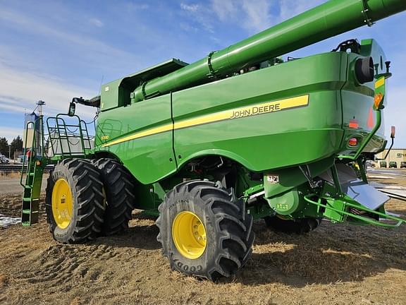 Image of John Deere S780 equipment image 2