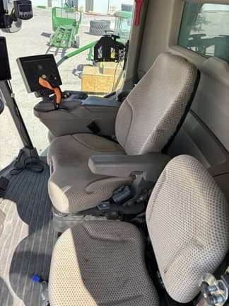 Image of John Deere S780 equipment image 2