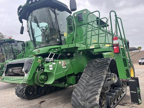 Image of John Deere S780 equipment image 2