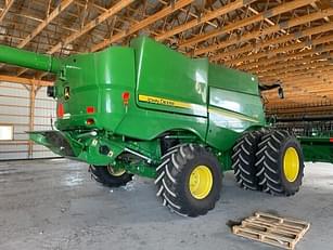 Main image John Deere S780 8