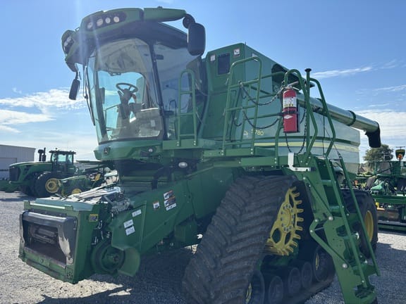 2021 John Deere S780 Equipment Image0