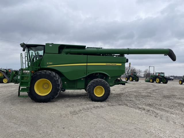 Image of John Deere S780 equipment image 3