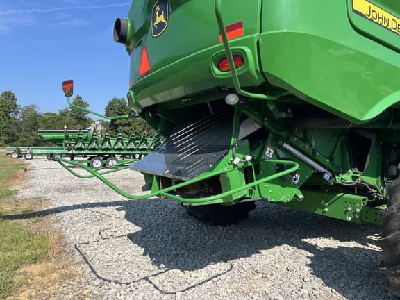 Image of John Deere S780 equipment image 4