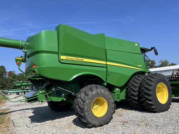 Image of John Deere S780 equipment image 2