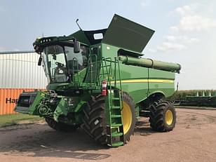 Main image John Deere S780