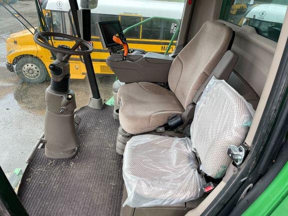 Image of John Deere S780 equipment image 4