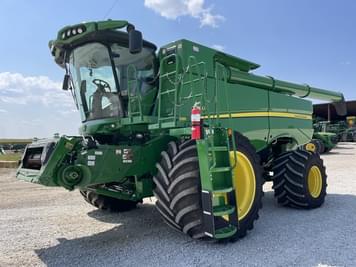 Main image John Deere S780