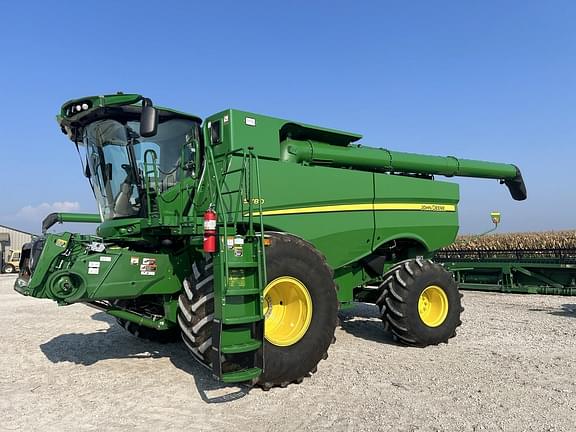 Image of John Deere S780 Primary image