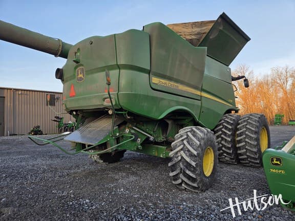 Image of John Deere S780 equipment image 3