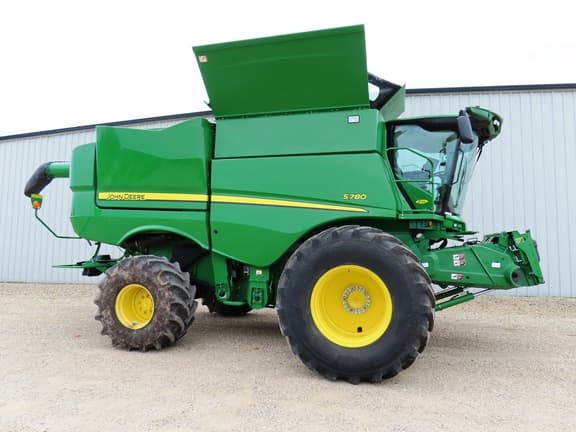 Image of John Deere S780 Primary image