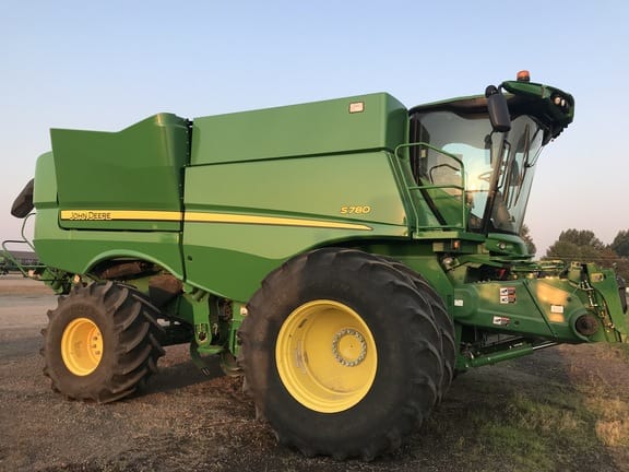 Main image John Deere S780