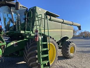 Main image John Deere S780 1