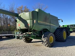 Main image John Deere S780 3