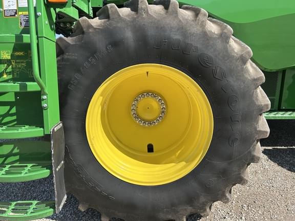 Image of John Deere S780 equipment image 2